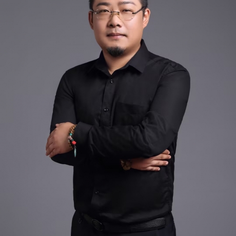  楊樹(shù)峰 設(shè)計(jì)師